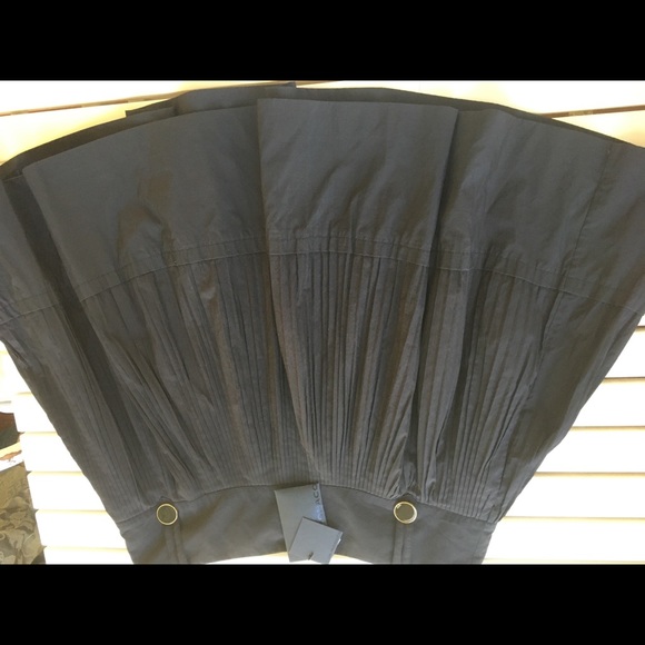 Club Monaco soft black pleated miniskirt - Picture 5 of 5